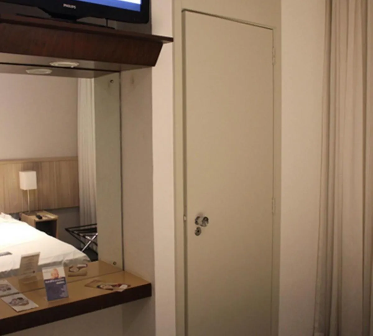 Nacional Inn Porto Alegre - próximo ao Complexo Santa Casa e UFRGS Hotel