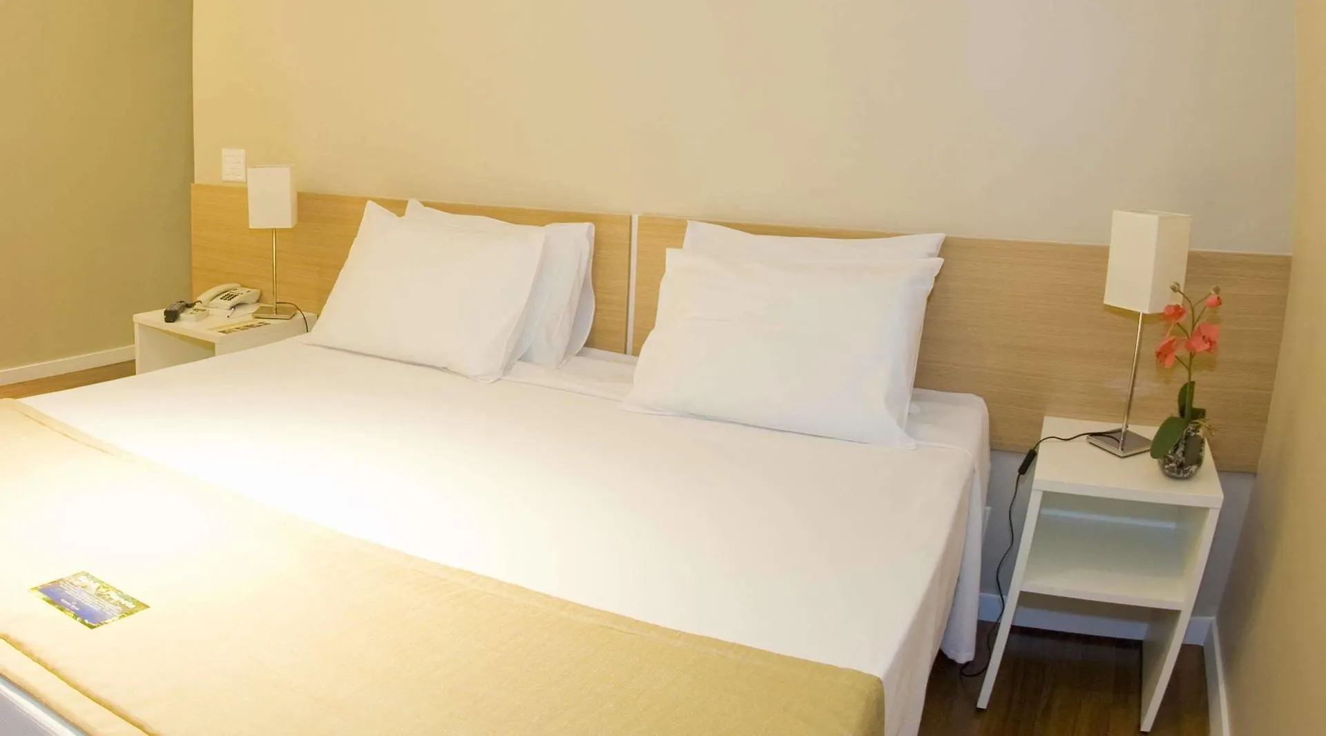 Nacional Inn Porto Alegre - próximo ao Complexo Santa Casa e UFRGS