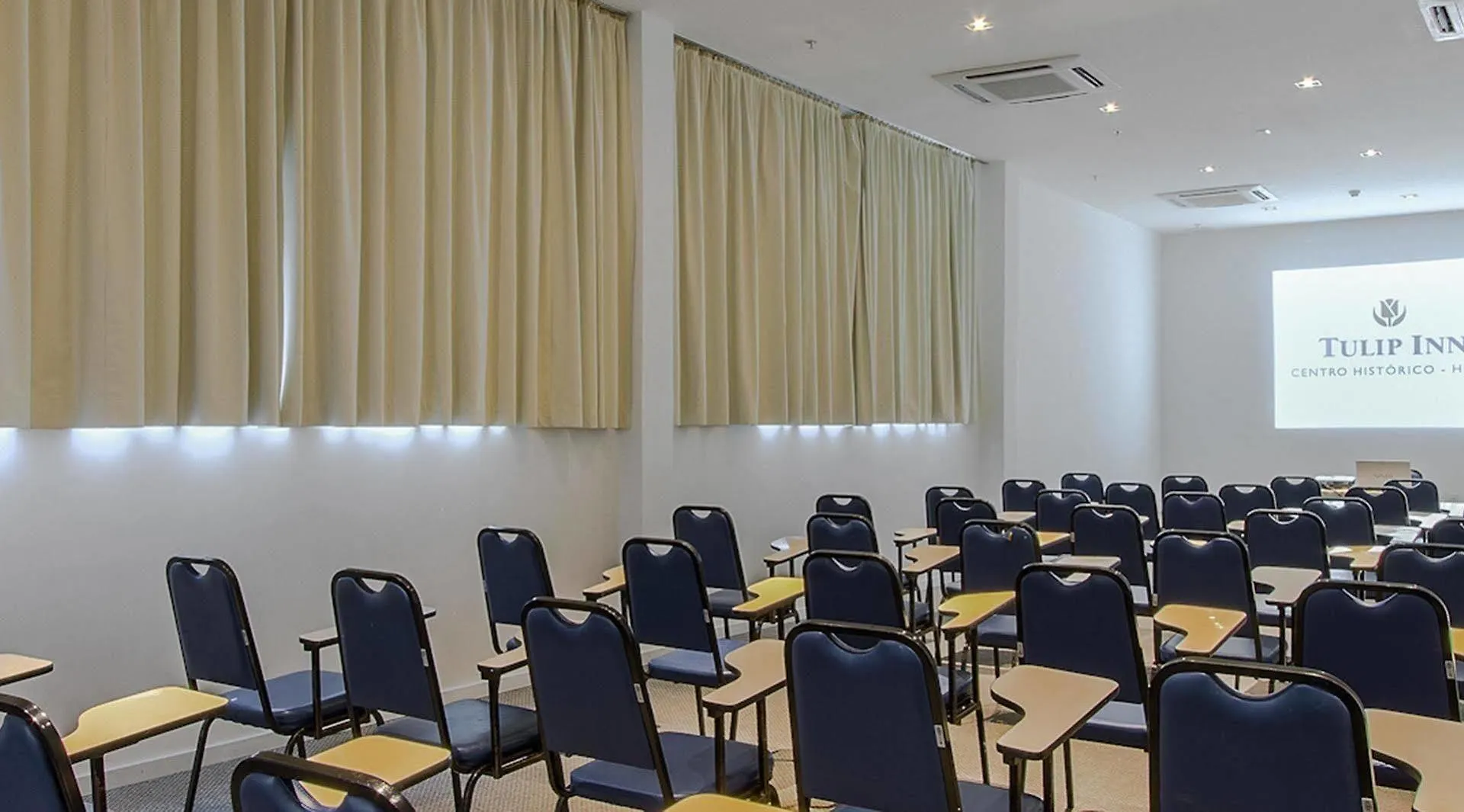 Nacional Inn Porto Alegre - próximo ao Complexo Santa Casa e UFRGS